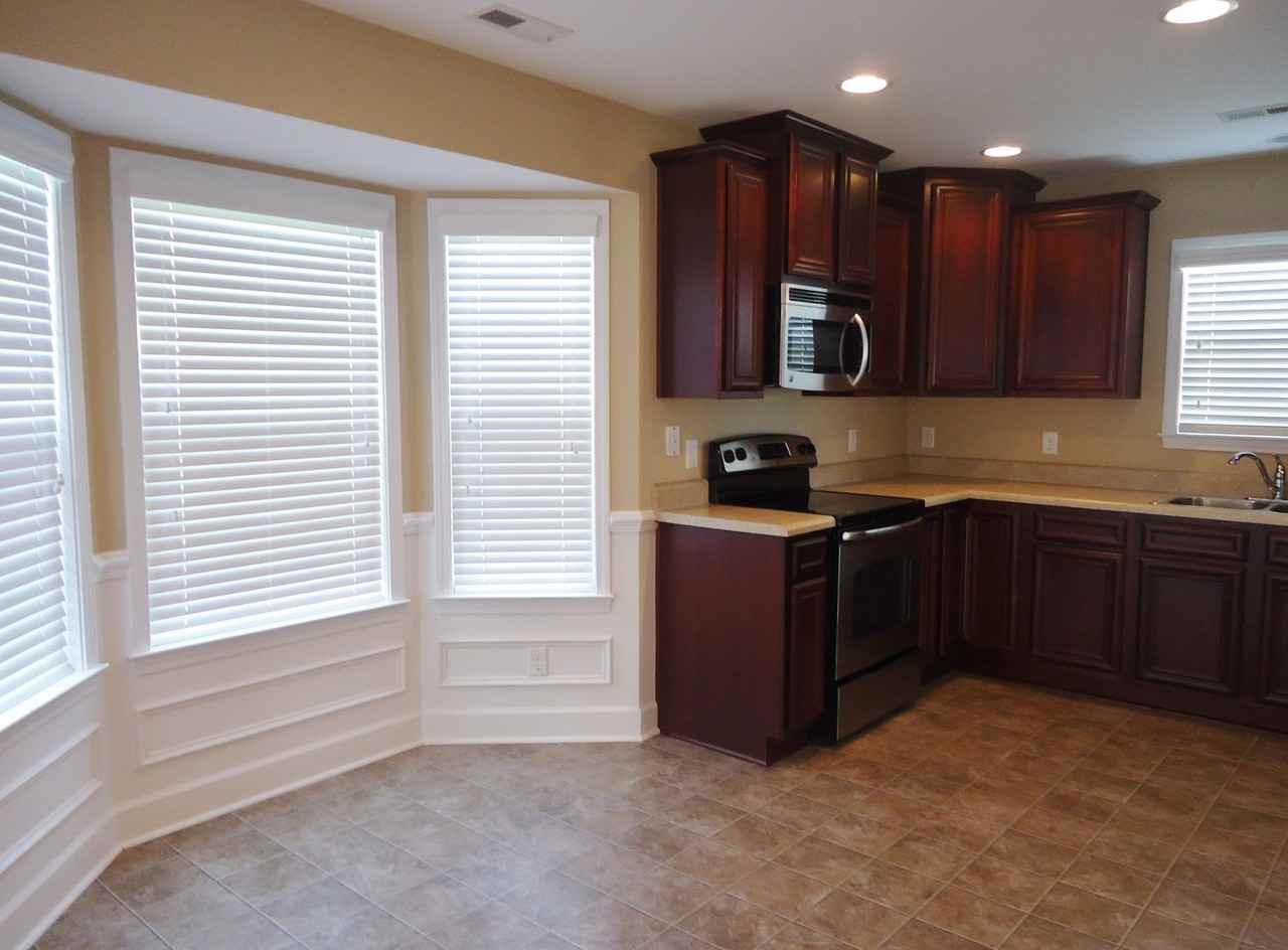 108 Preswick Dr - Photo 6 of 25