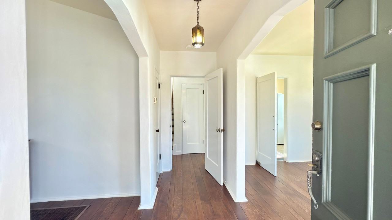 1300 Marin Ave - Photo 2 of 23