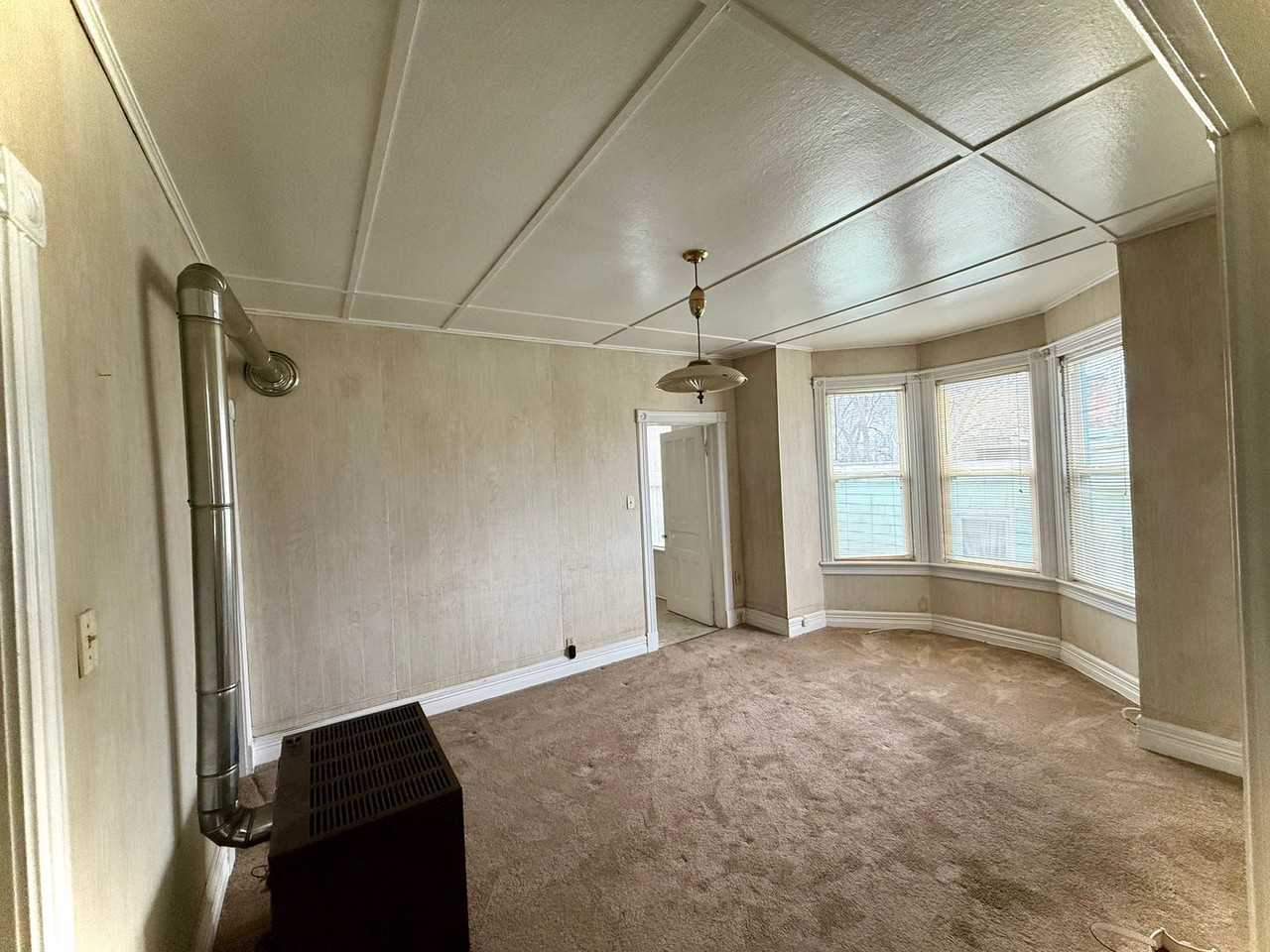 3 Willard St - Photo 2 of 7