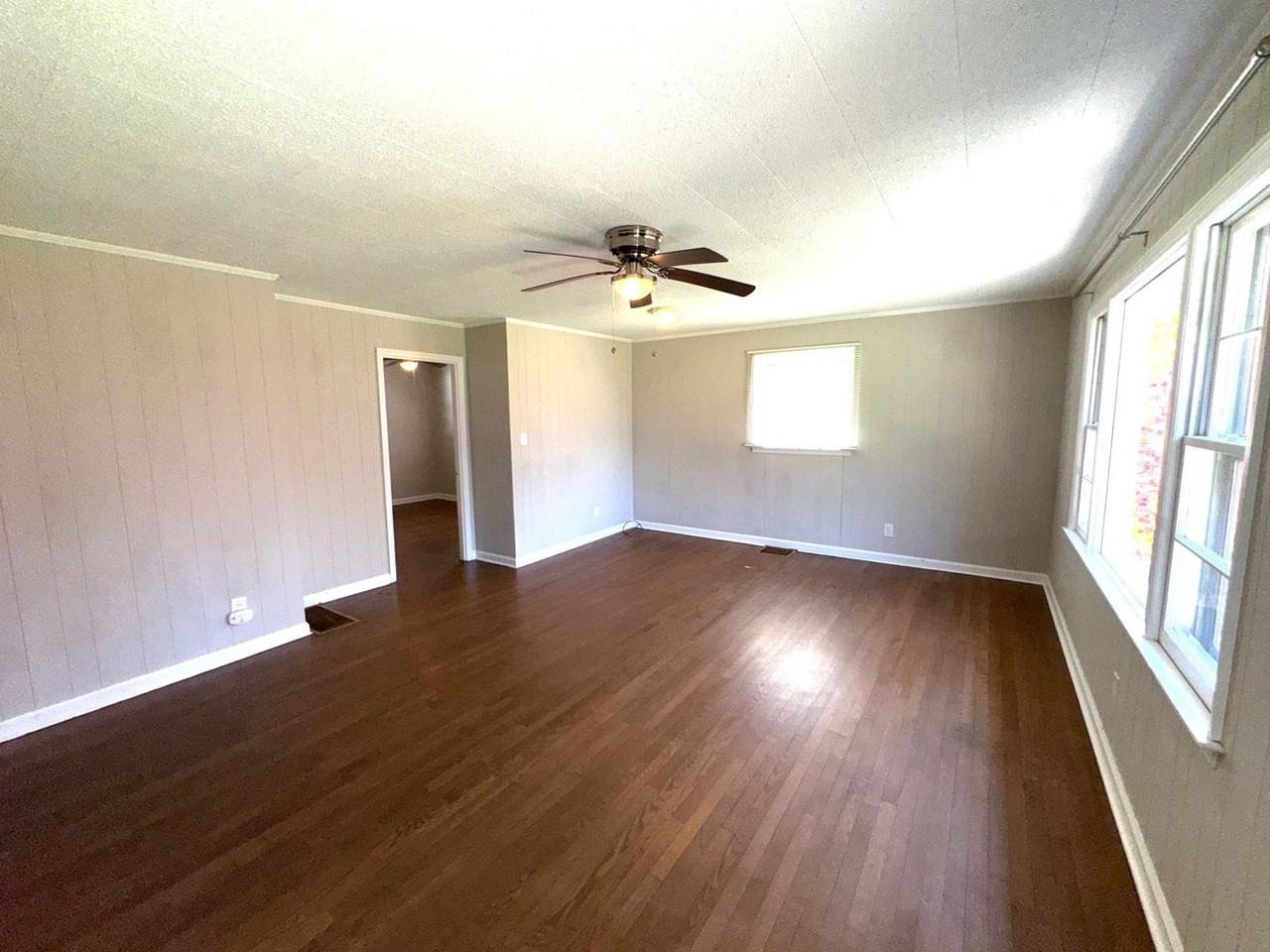 331 Gashes Creek Rd - Photo 5 of 44