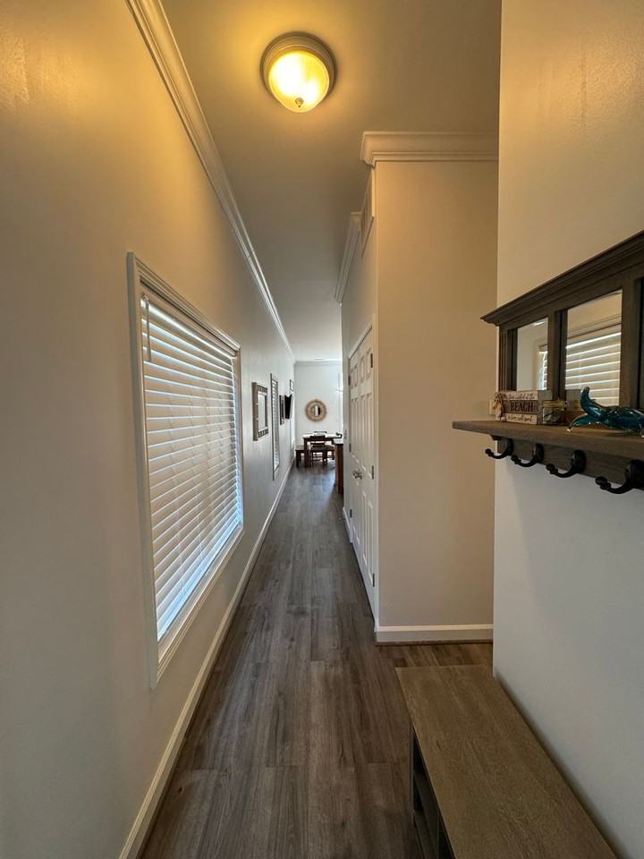 1605 Shoreline Pl - Photo 2 of 21