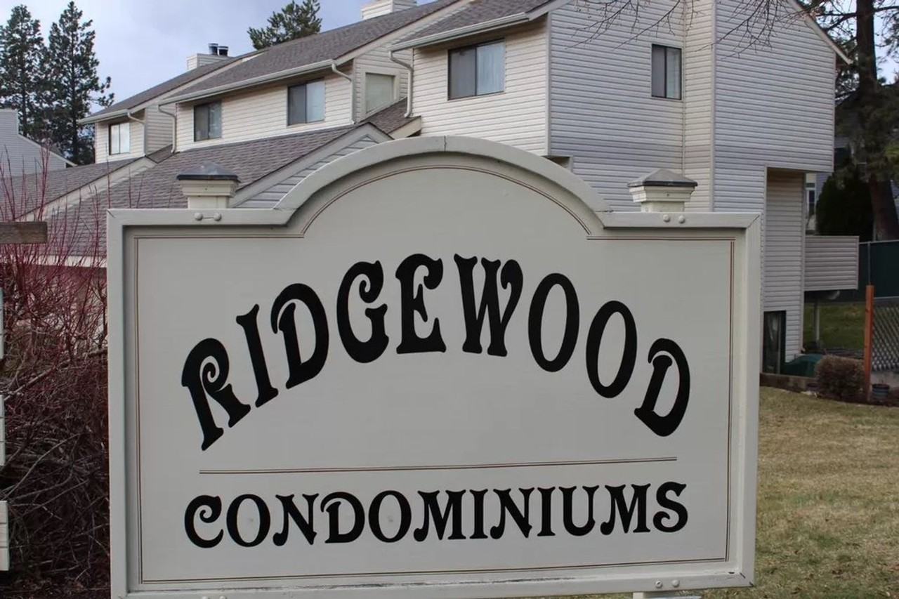 8205 N Ridgewood Dr #2 - Photo 2 of 46