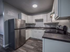 featured image of 1104 N Walnut St