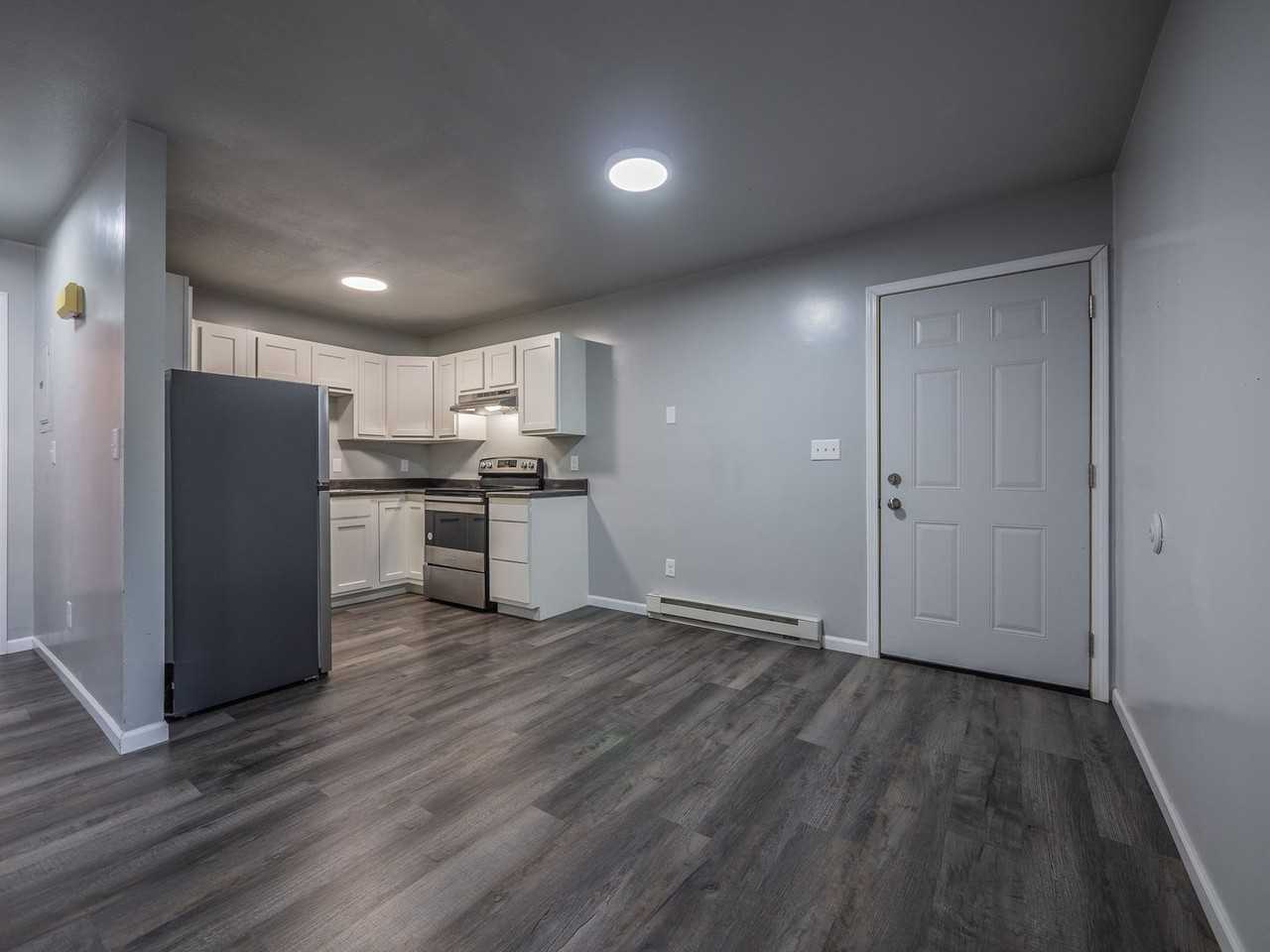 Peach Creek Apartments - Photo 4 of 17