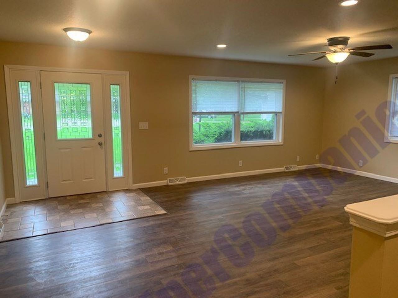 408 N 4th St - Photo 3 of 17