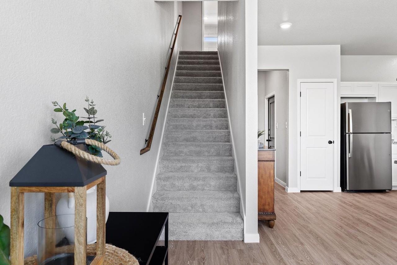 739 Meiomi Dr - Photo 7 of 32