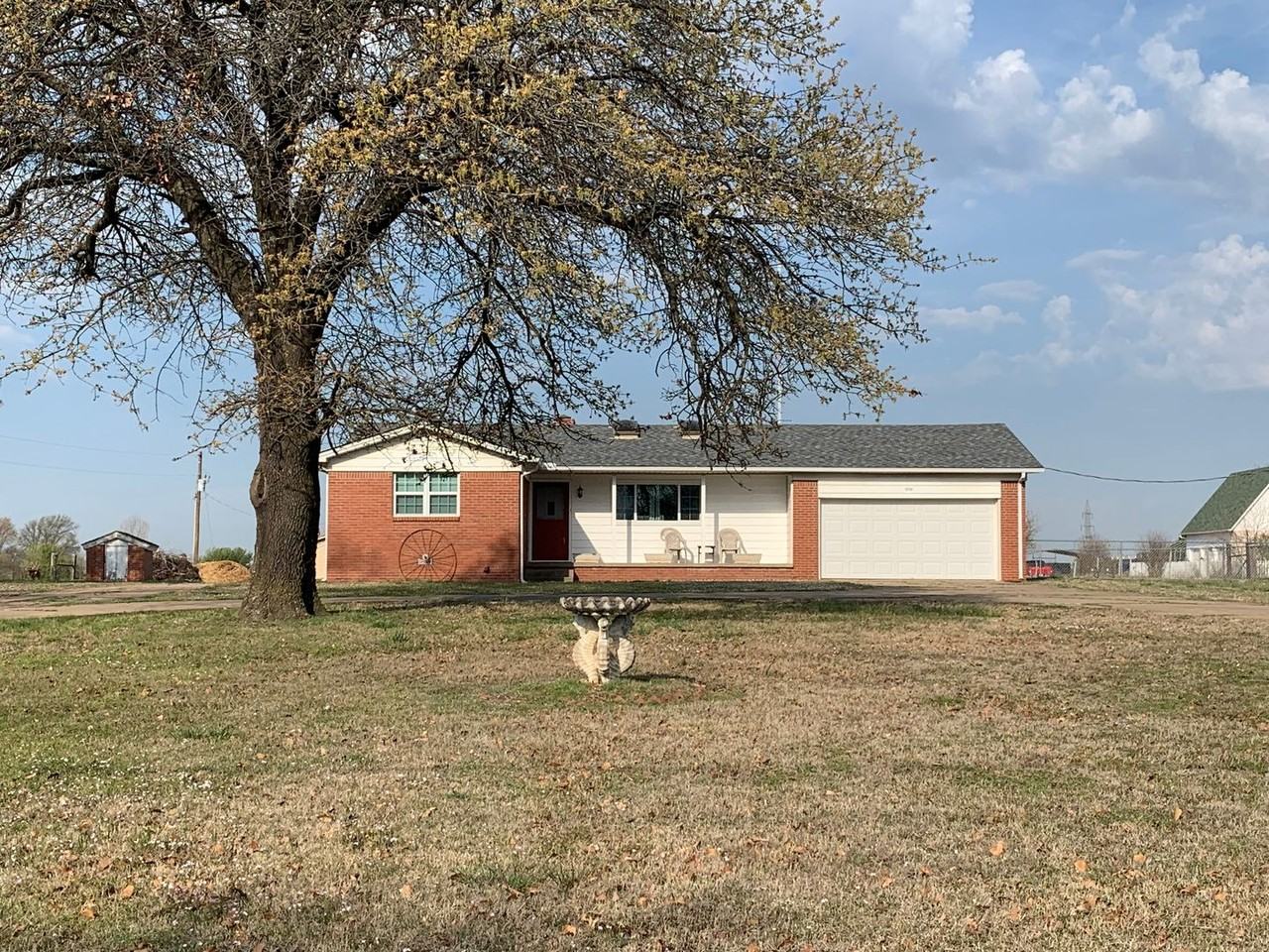 12334 N 177th East Ave - Photo 2 of 31