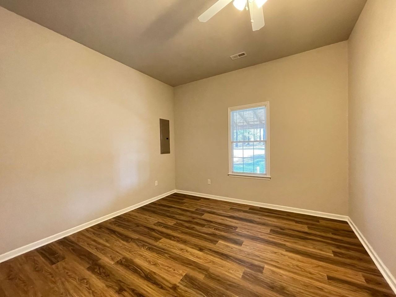 805 Chaptico Rd - Photo 6 of 17