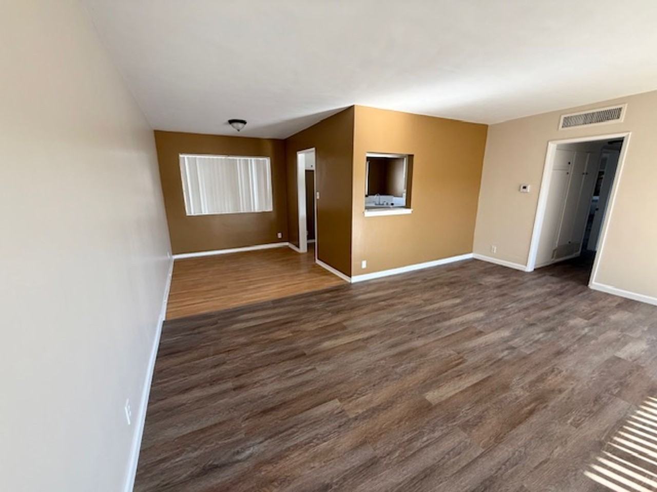 13456 CAMILLA ST - Photo 6 of 44