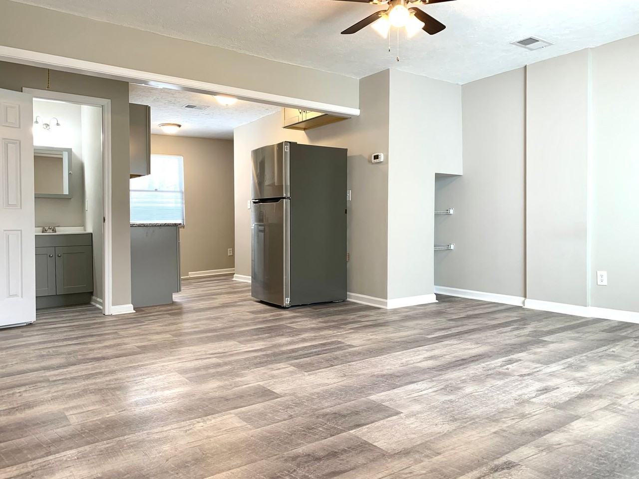 719 Elder St - Photo 2 of 31