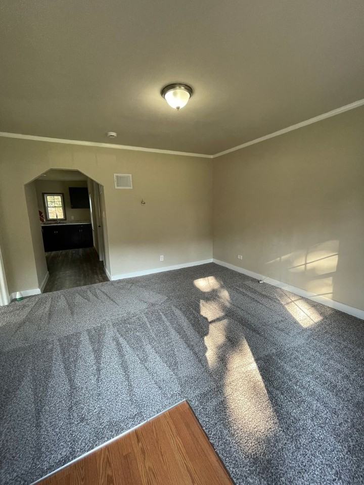 4150 51st St - Photo 3 of 11