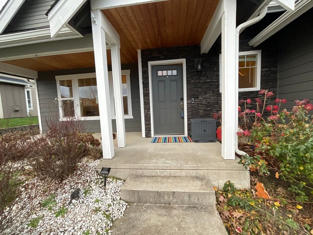 2162 Siddle St - Photo 3 of 29