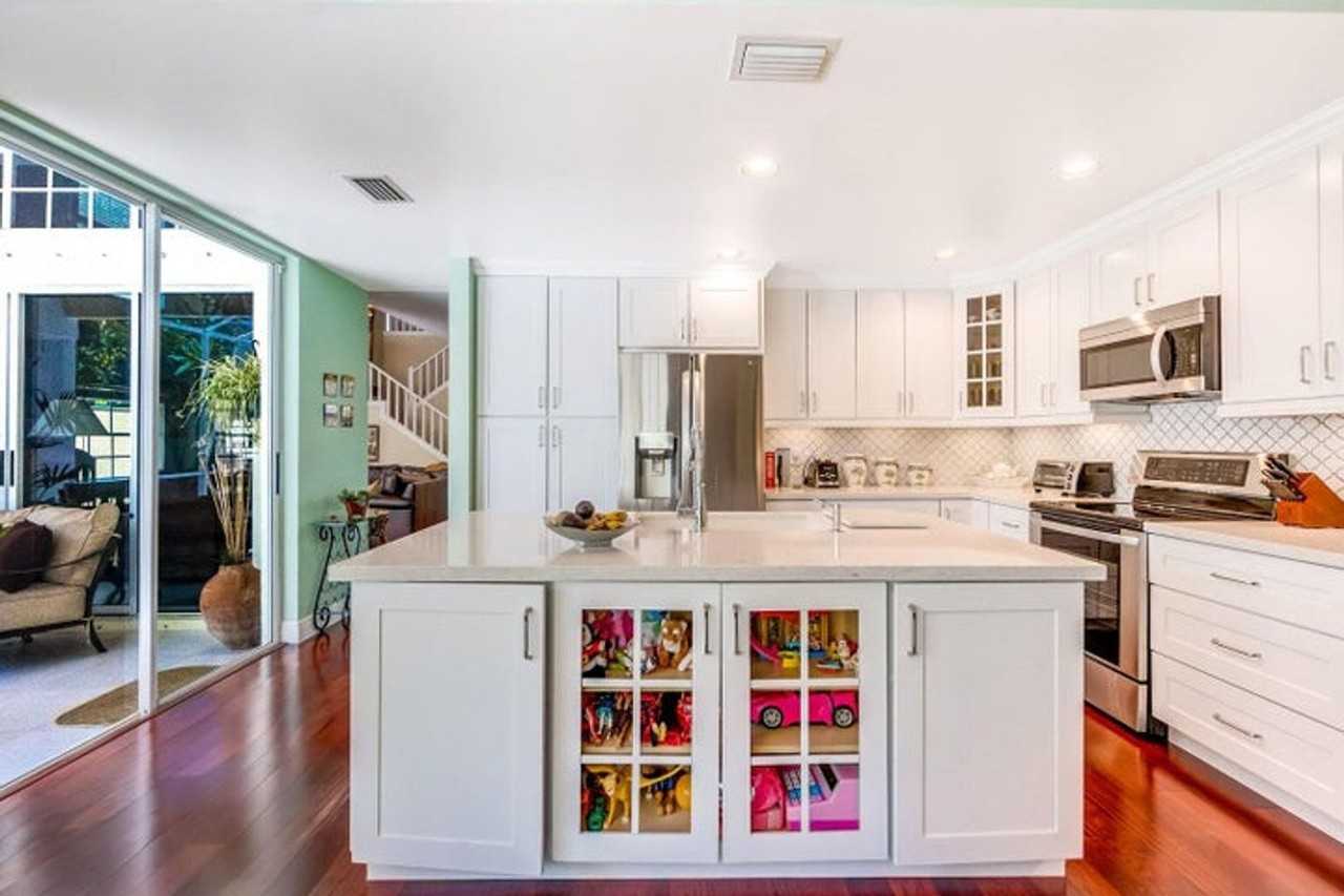 23 Windsor Ln - Photo 3 of 23