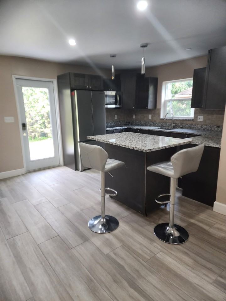 1650 Southwest 117th Avenue - Photo 5 of 21