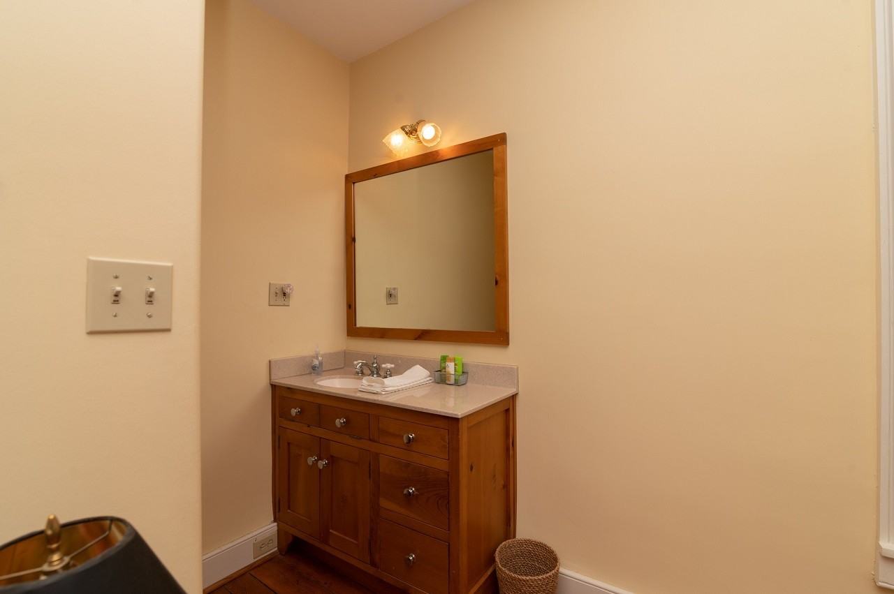 9125 Winkelmann - Photo 2 of 34