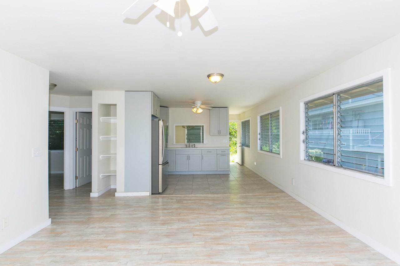 1915 Kalihi St - Photo 3 of 10