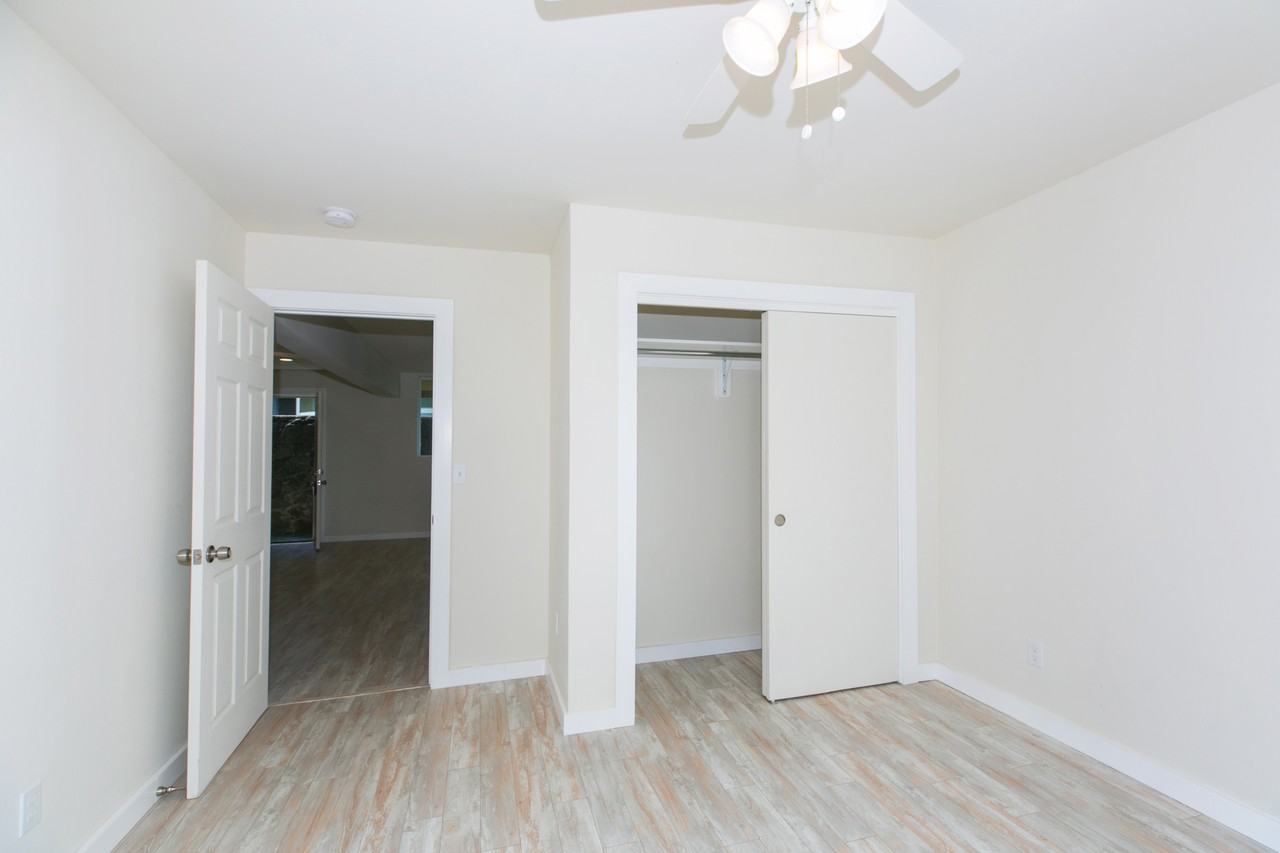 1915 Kalihi St - Photo 6 of 10