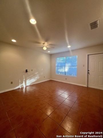 1721 Quintana Rd #101 - Photo 7 of 29