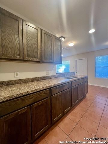 1721 Quintana Rd #101 - Photo 6 of 29