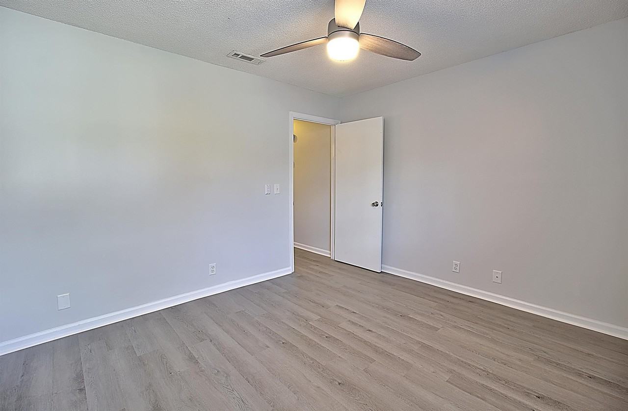910 Brett Dr #132 - Photo 6 of 17