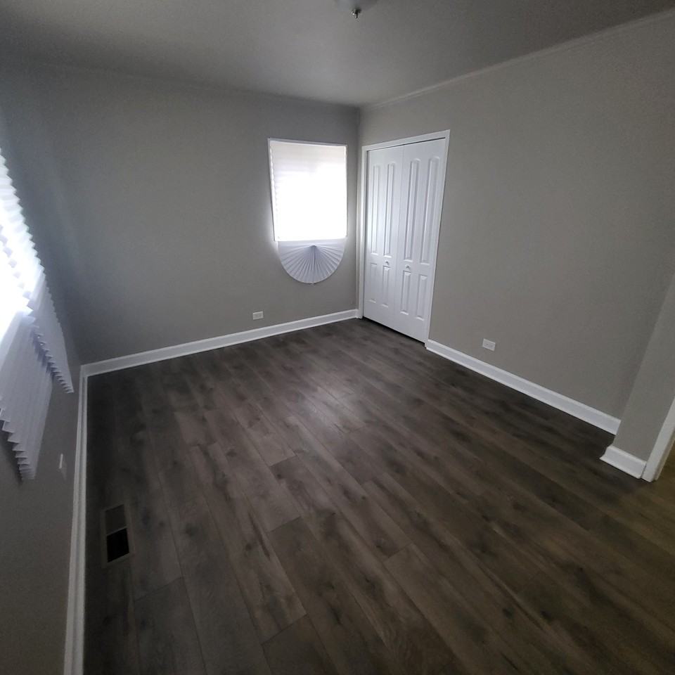 329 Miami St - Photo 3 of 8