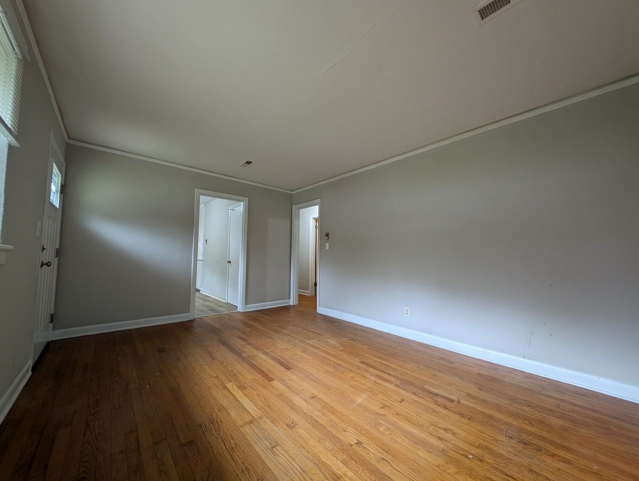 2820 Kulman Pl - Photo 2 of 7