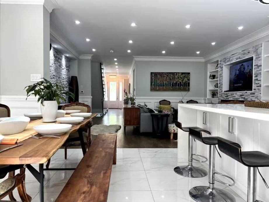 Upper- 178 Kennedy Road - Photo 3 of 18