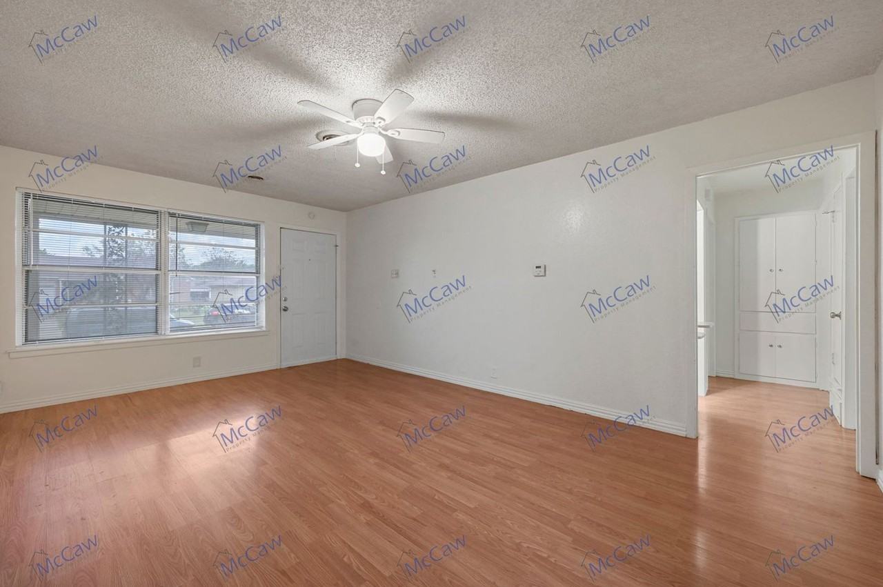 3532 Hilton Dr - Photo 3 of 18