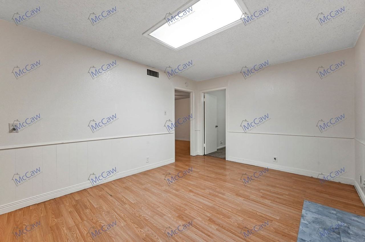 3532 Hilton Dr - Photo 6 of 18