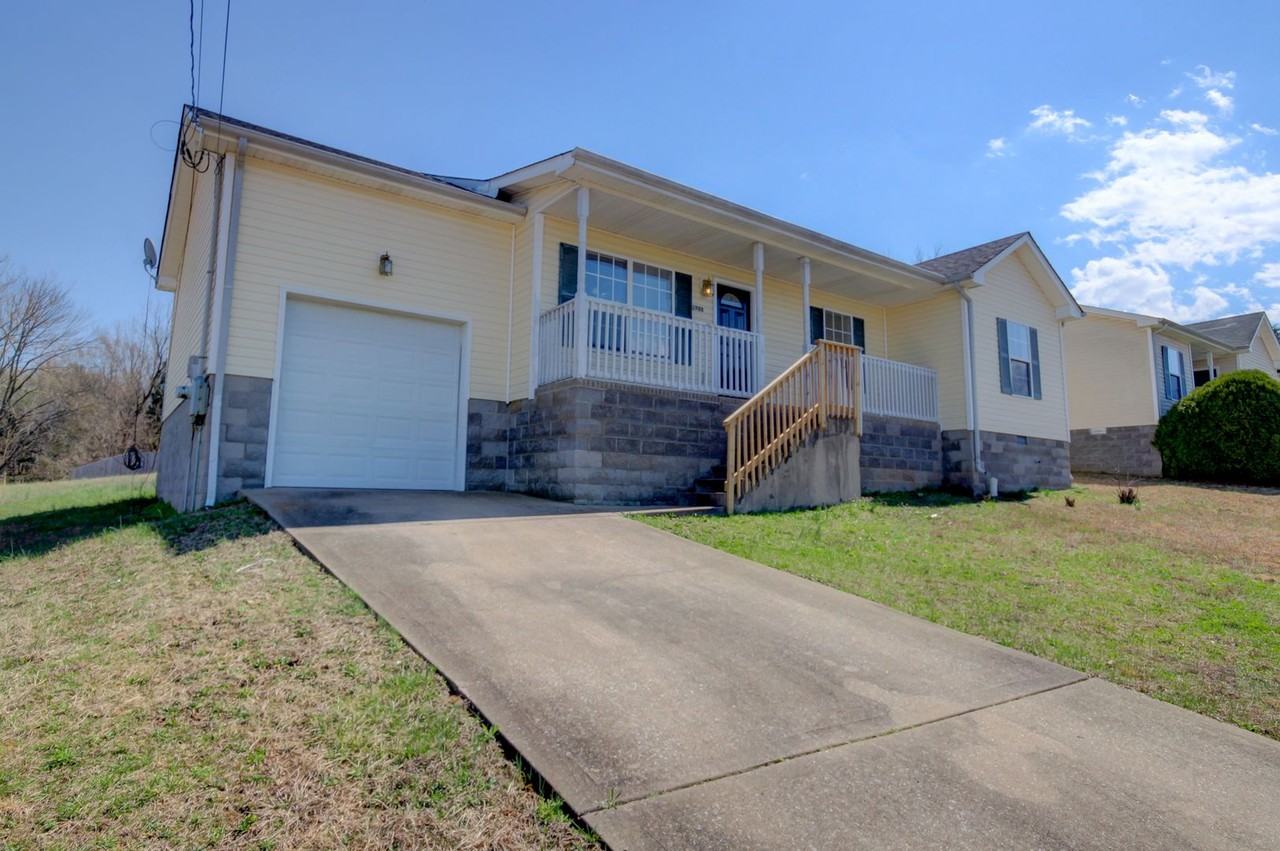1489 Mcclardy Rd - Photo 2 of 28