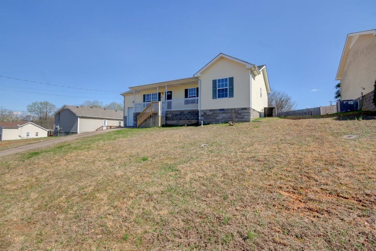 1489 Mcclardy Rd - Photo 4 of 28