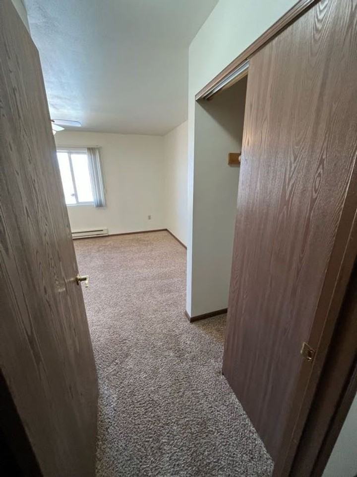 West Win Heights Apartments - Photo 5 of 33