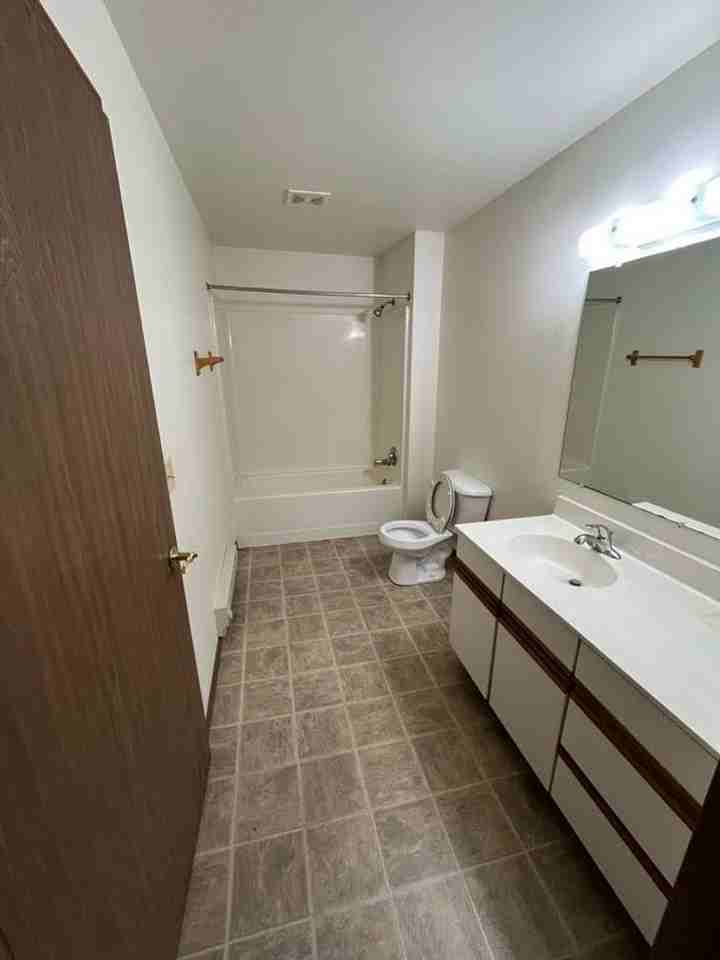 West Win Heights Apartments - Photo 6 of 33