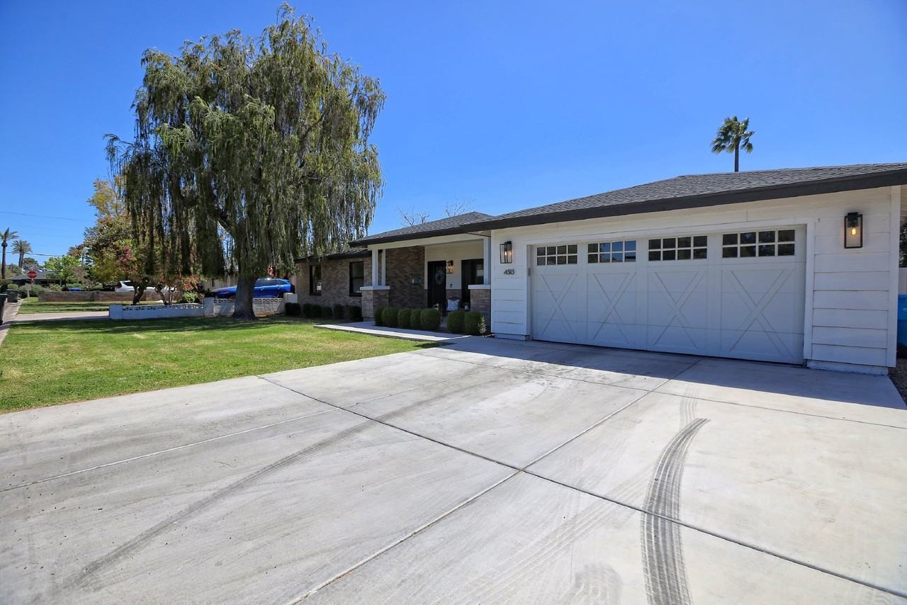 4513 E Avalon Dr - Photo 2 of 35