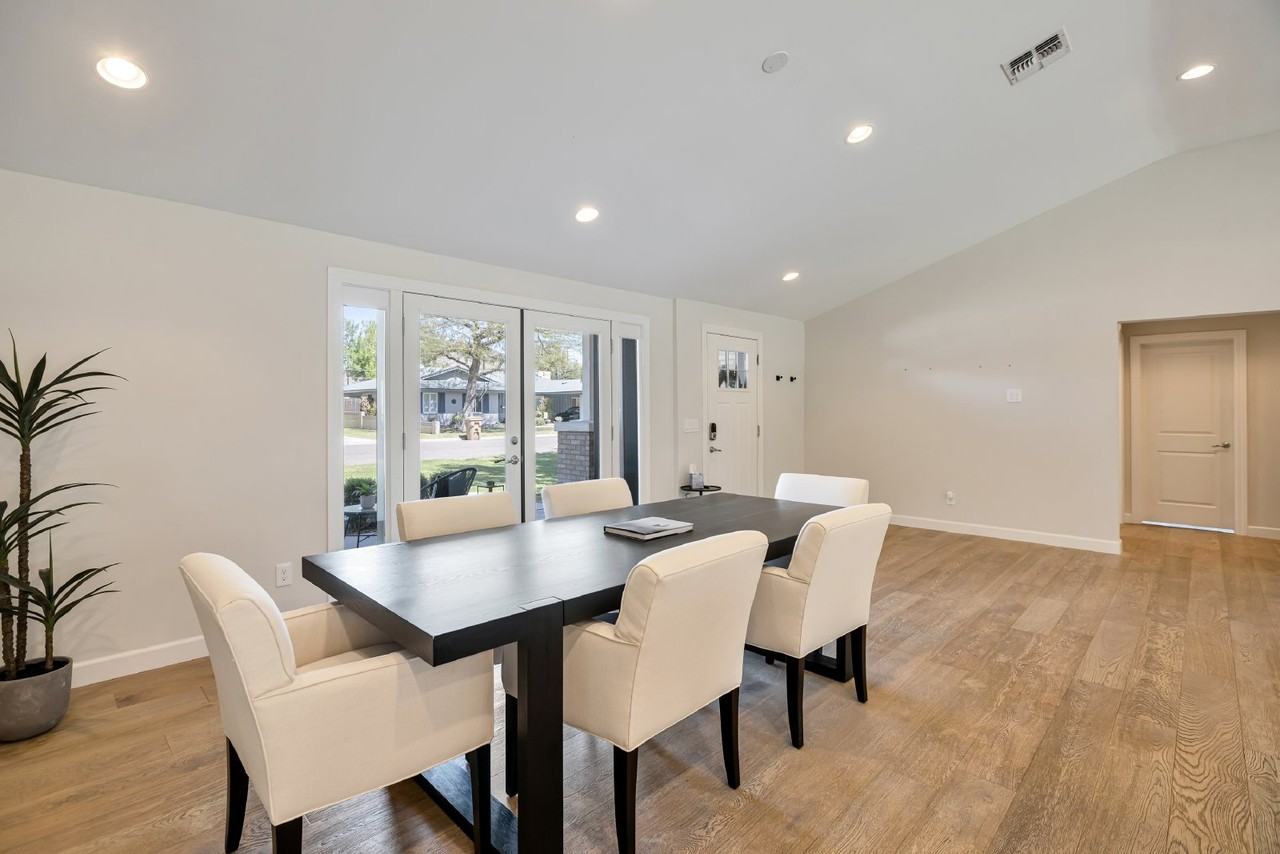 4513 E Avalon Dr - Photo 7 of 35