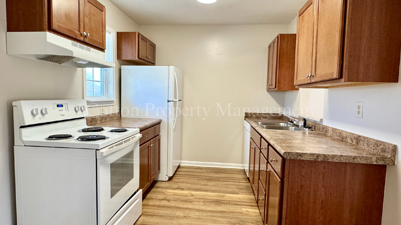 315 S Dudley St #7 - Photo 5 of 23