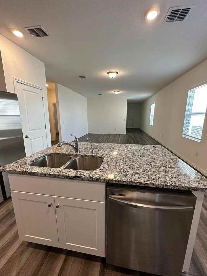 114 Aoudad Rd - Photo 4 of 23