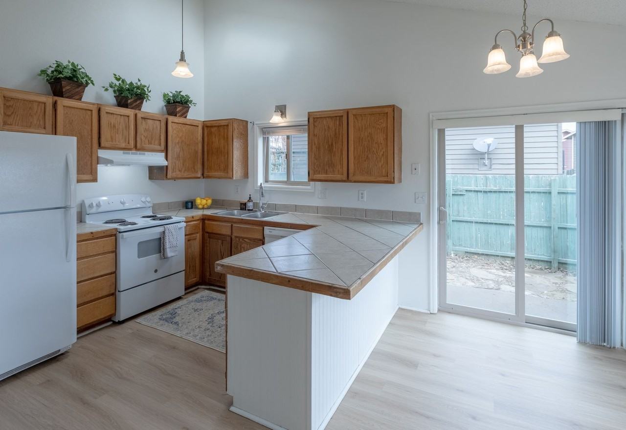 520 Wamsley Way - Photo 2 of 29