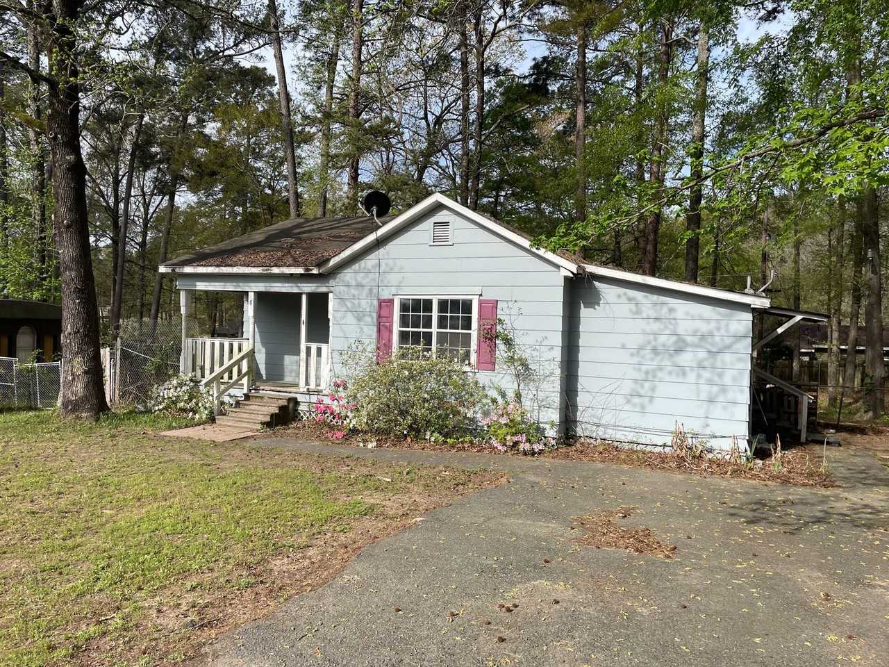 7324 Golden Meadows Rd - Photo 2 of 11