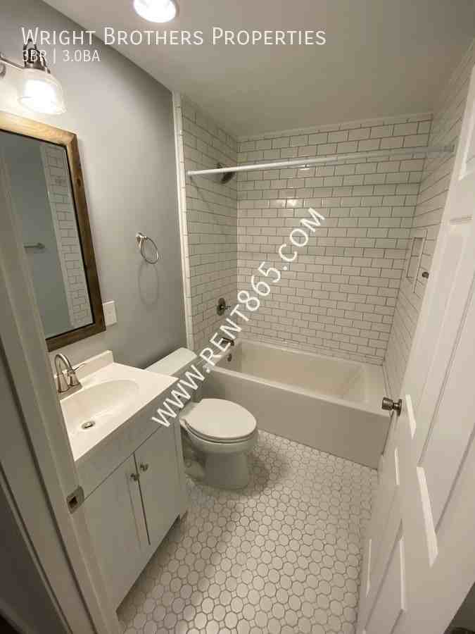 1705 Laurel Avenue #2 - Photo 2 of 14