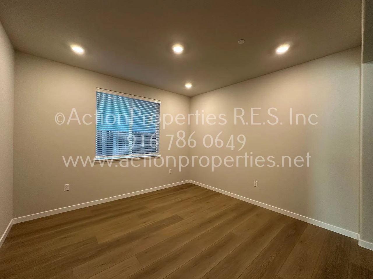 2305 Longmire Loop - Photo 7 of 38