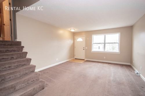 1511 E Leona St - Photo 2 of 22