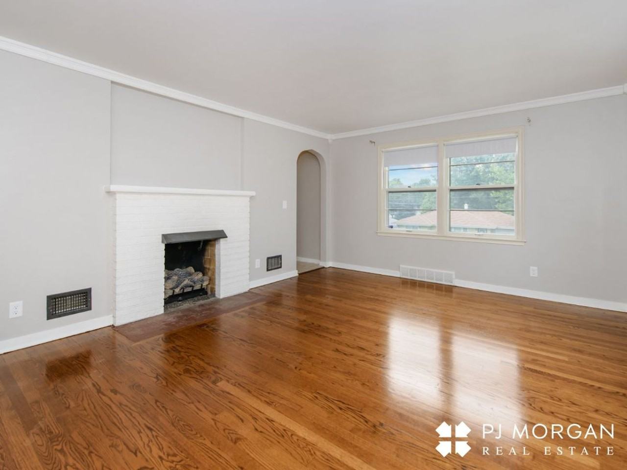 1431 S 54th St - Photo 2 of 15