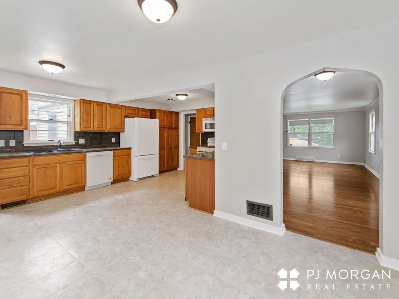 1431 S 54th St - Photo 3 of 15