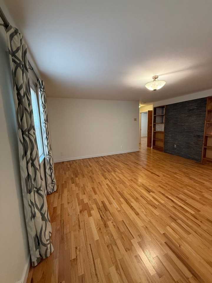 9614 56th Ave S - Photo 3 of 30