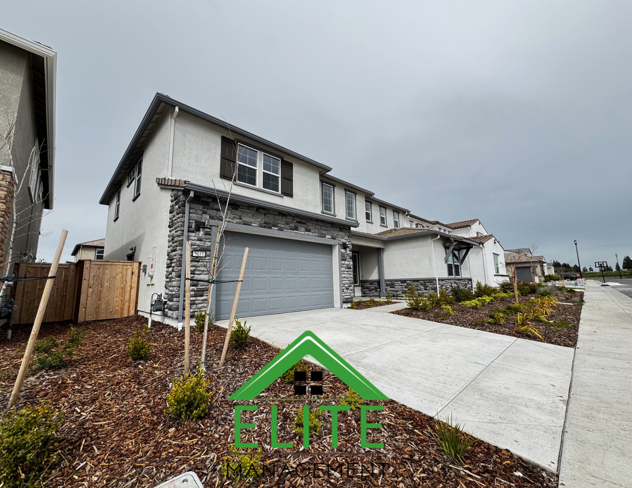 3041 Palo Alto St - Photo 3 of 26