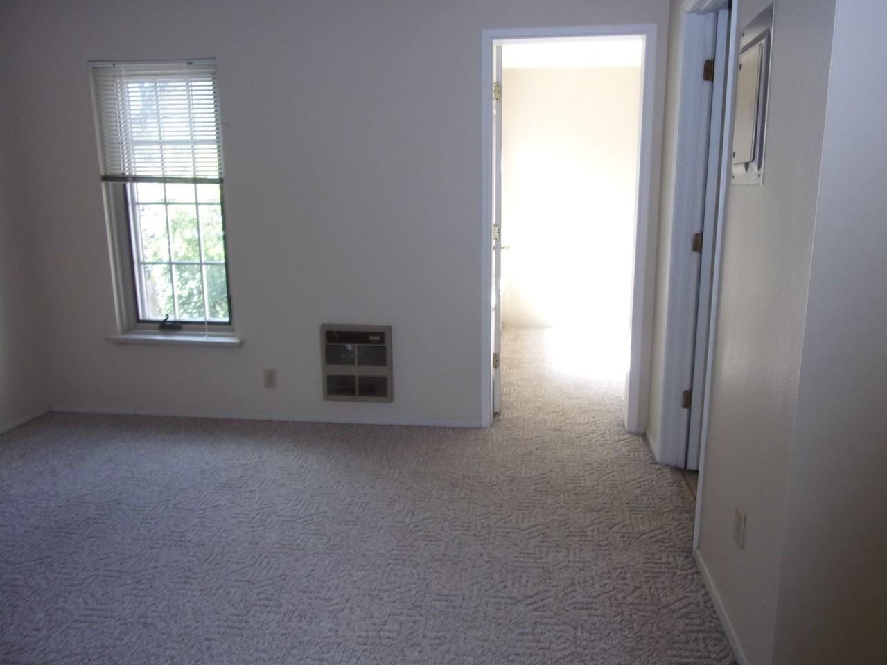 096 - Old Pi Phi House - 3002 NW Harrison Blvd. Corvallis, OR 97330 - Photo 2 of 22