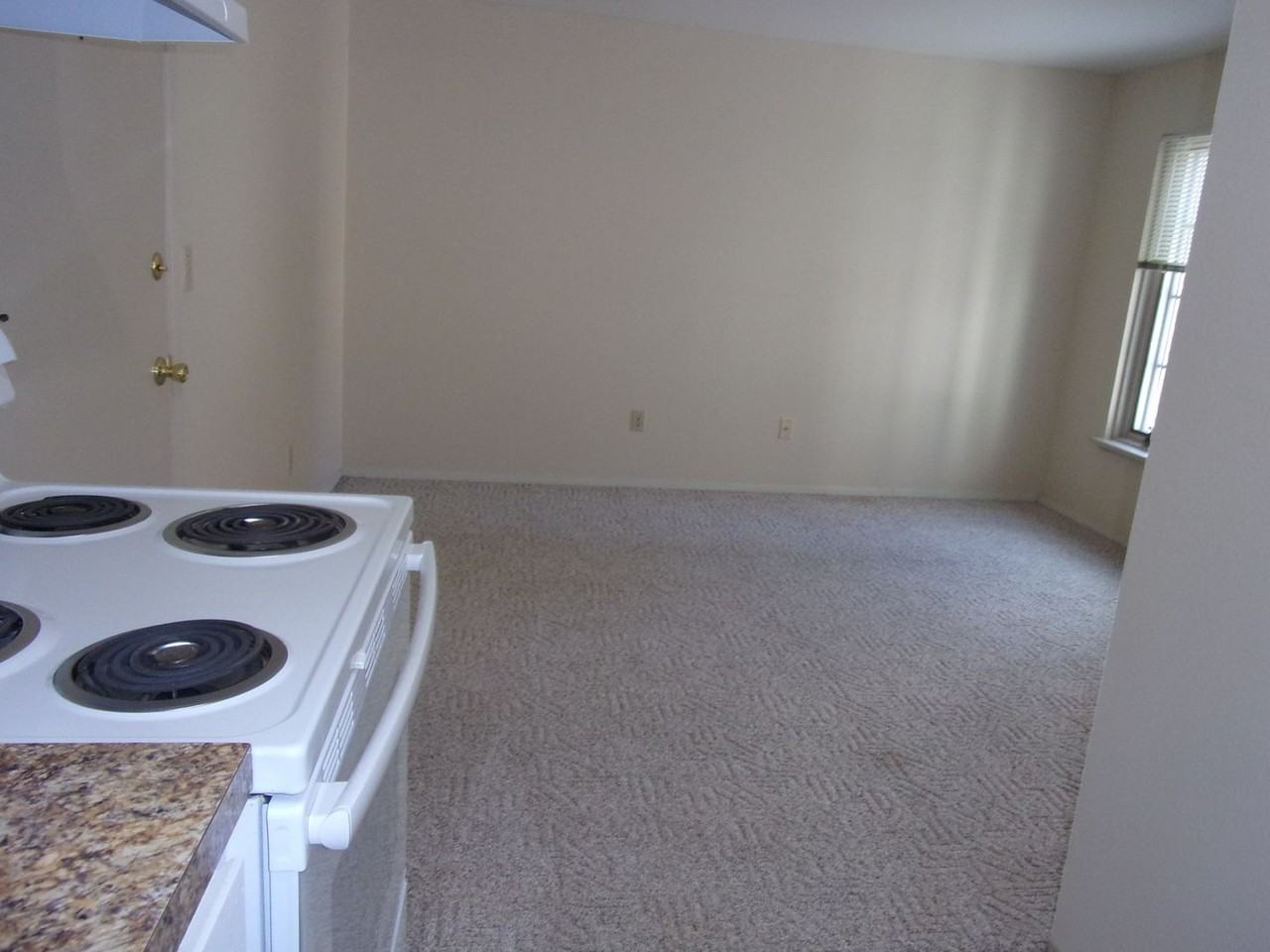 096 - Old Pi Phi House - 3002 NW Harrison Blvd. Corvallis, OR 97330 - Photo 6 of 22