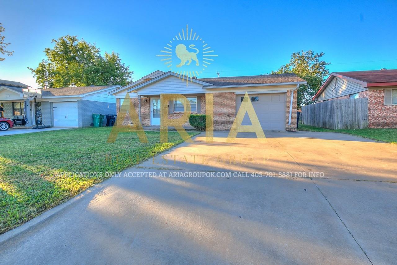 1324 Sw 61st Ter - Photo 3 of 48