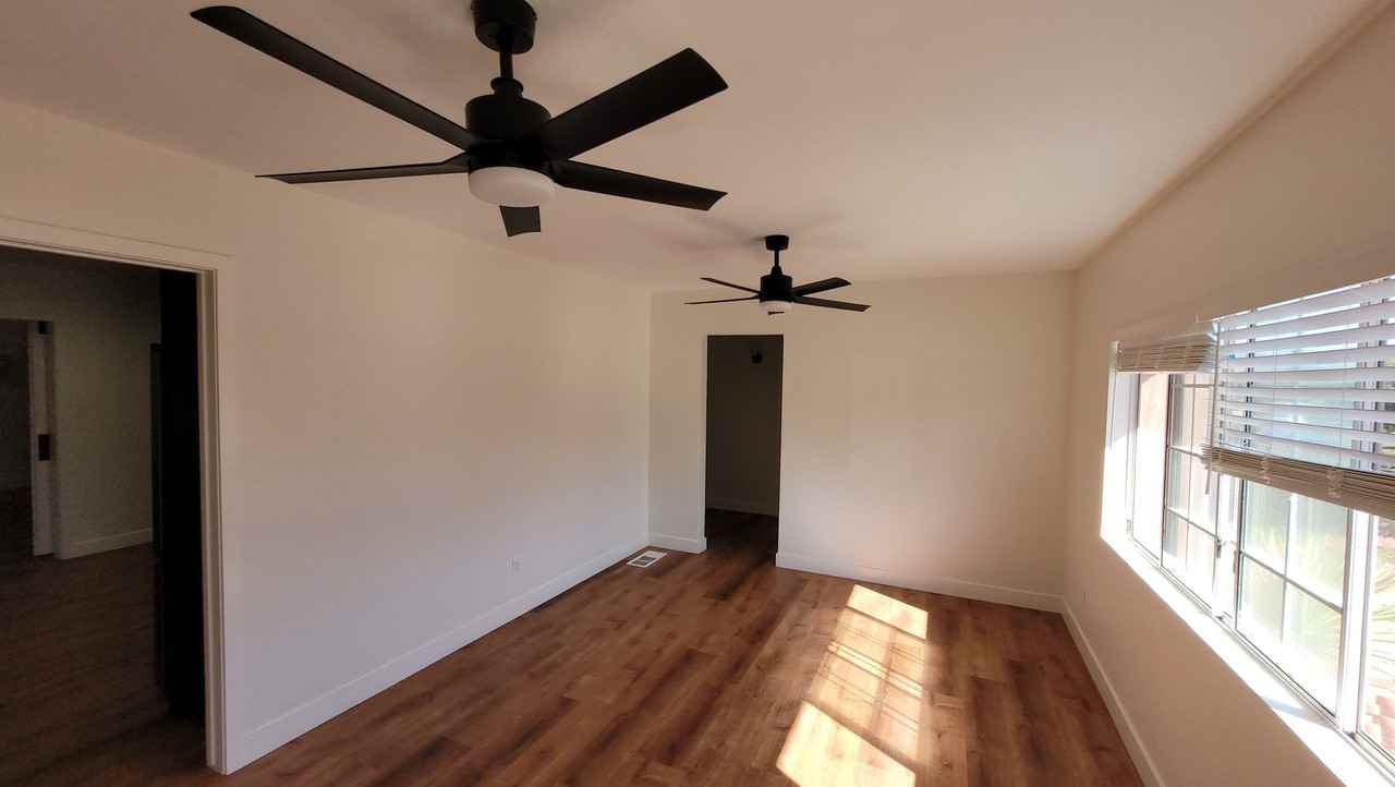 4180 69th St - Photo 3 of 35